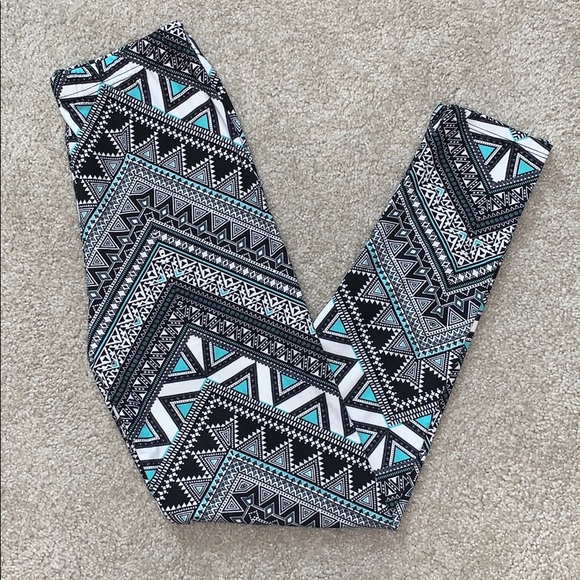 Leggings NWOT in Geometrical Pattern - Picture 1 of 7